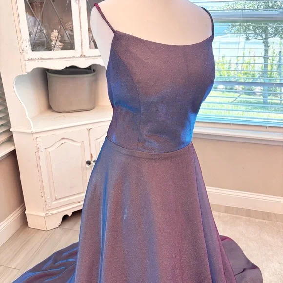 NEW Purple Iridescent Long Prom Dress NWOT Size XL/16 - Picture 7 of 14